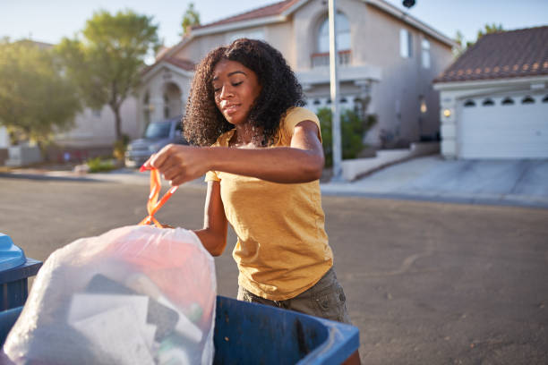 Best Yard Cleanup Services  in Cave Springs, AR